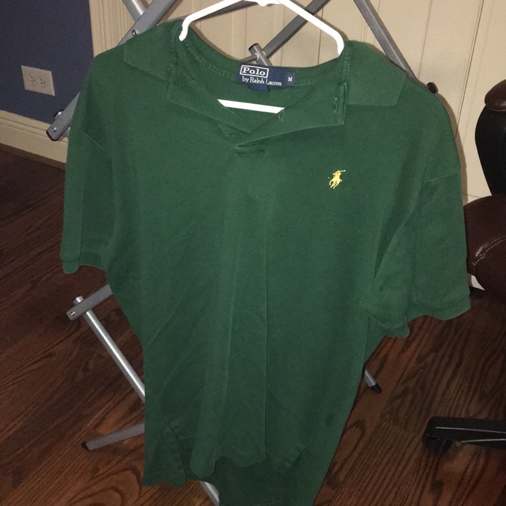 Men’s Medium Polo Green w/ Gold Logo